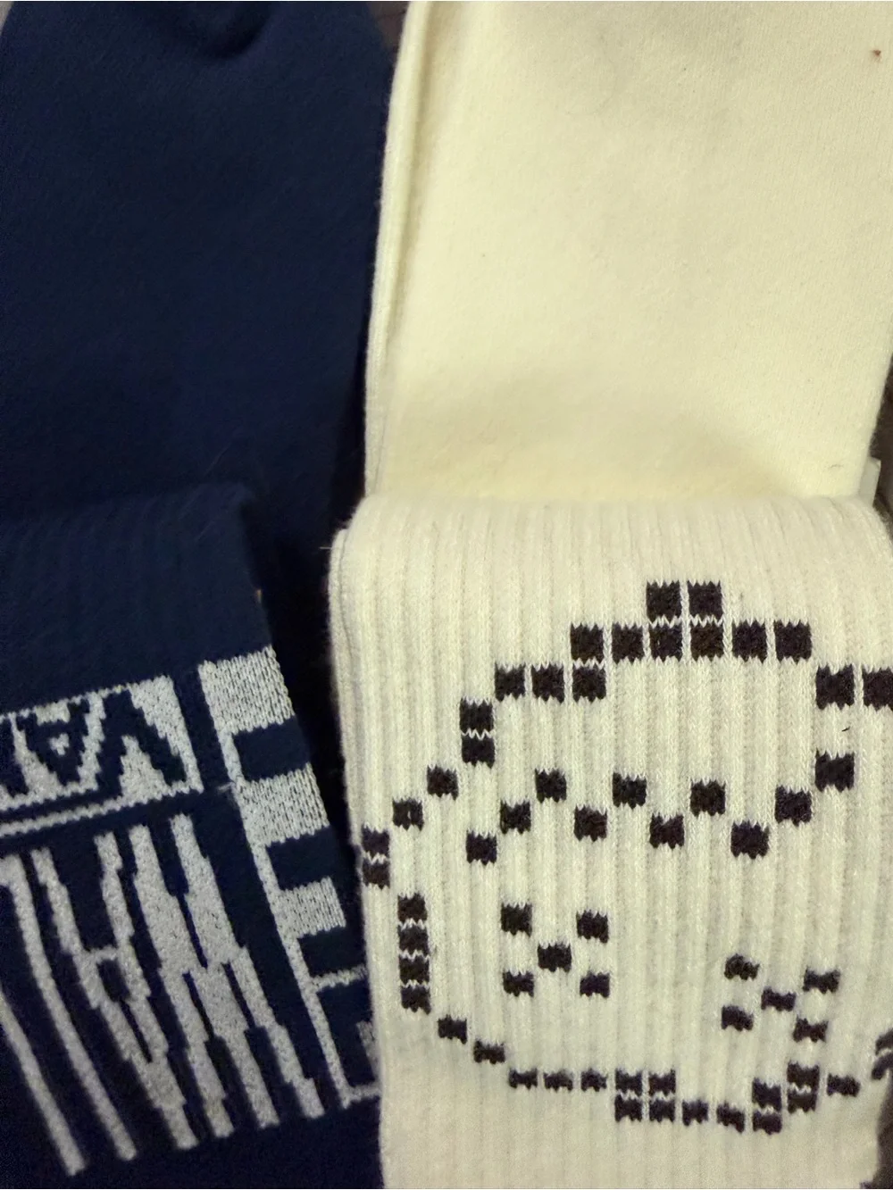 2 Vans Men's Crew Socks - 6.5-9 nwt